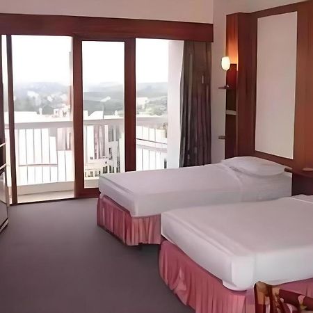 Pailyn Phitsanulok Hotel Exterior photo