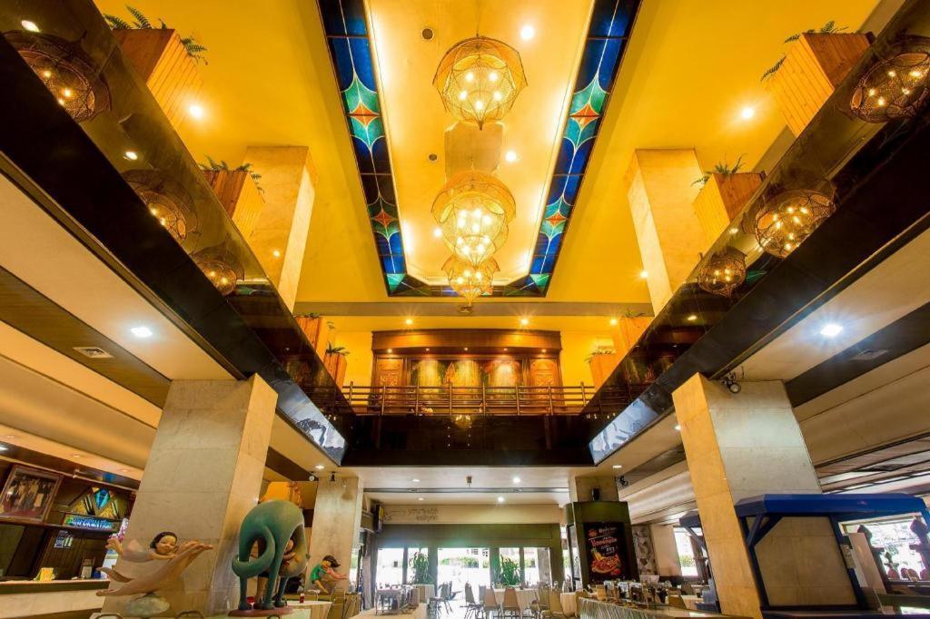 Pailyn Phitsanulok Hotel Exterior photo