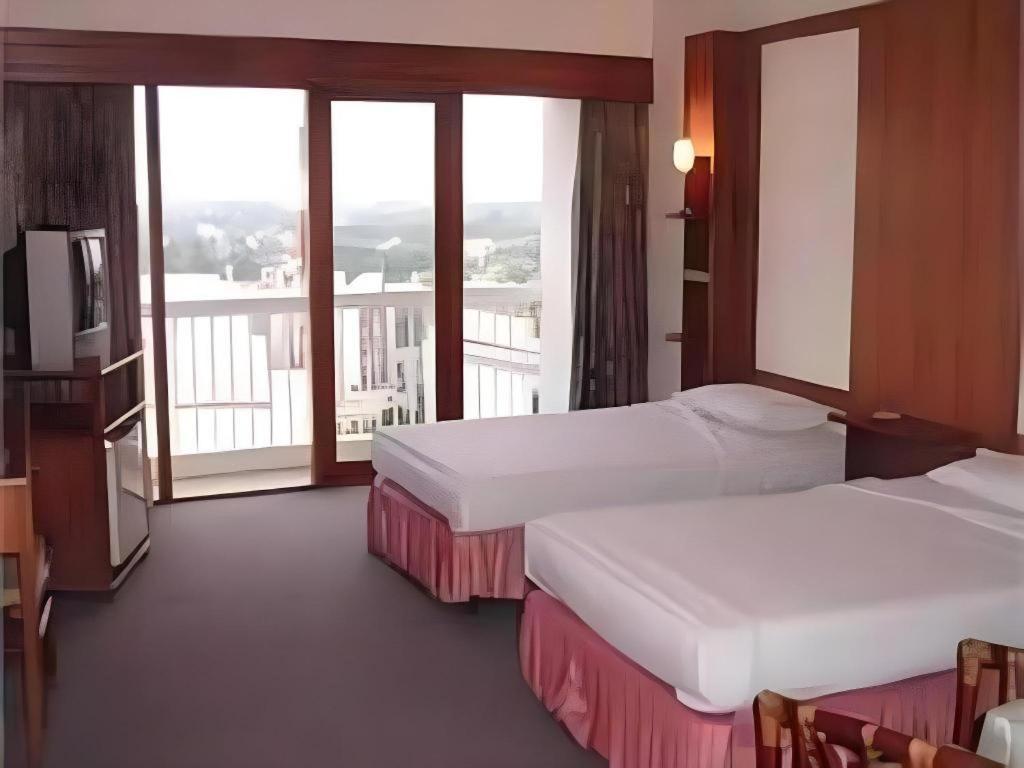 Pailyn Phitsanulok Hotel Exterior photo